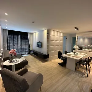 https://chartres-charming-residence.fortalezahotels.org